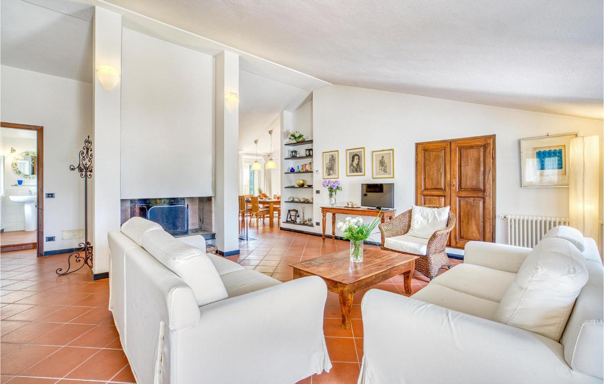 Awesome Home In Moneglia With Kitchen Экстерьер фото