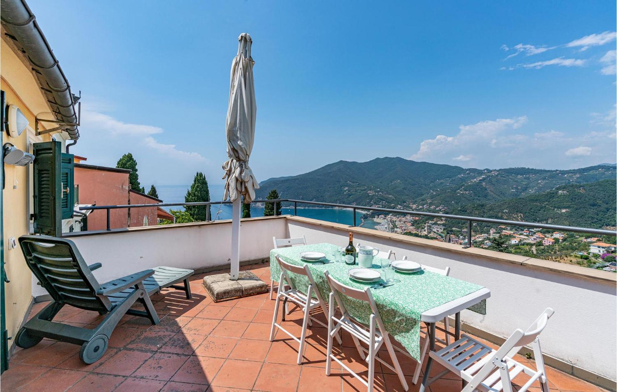 Awesome Home In Moneglia With Kitchen Экстерьер фото